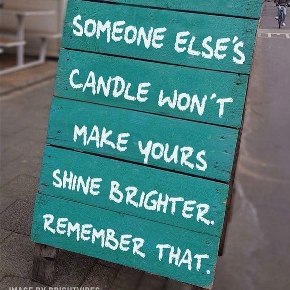 Meet your Posher, Doris - Picture 2 of 3